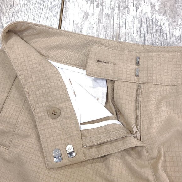 Adidas Womens 3 Stripe Golf Shorts Size 2 Beige ClimaLite Performance Capri - Picture 5 of 8